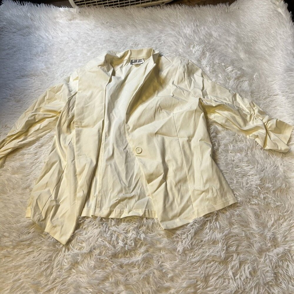 Caren Sport women’s Beige Long Sleeve blazer Button Stretch Spandex 2XL